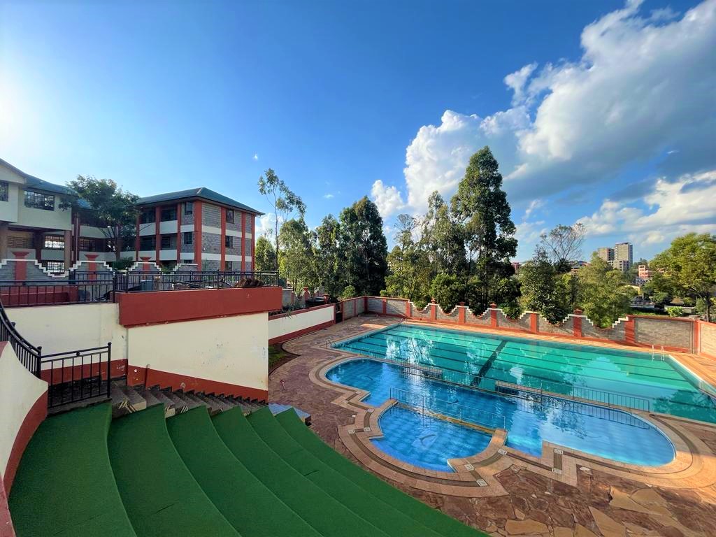 Royal Brains School,Ruaka